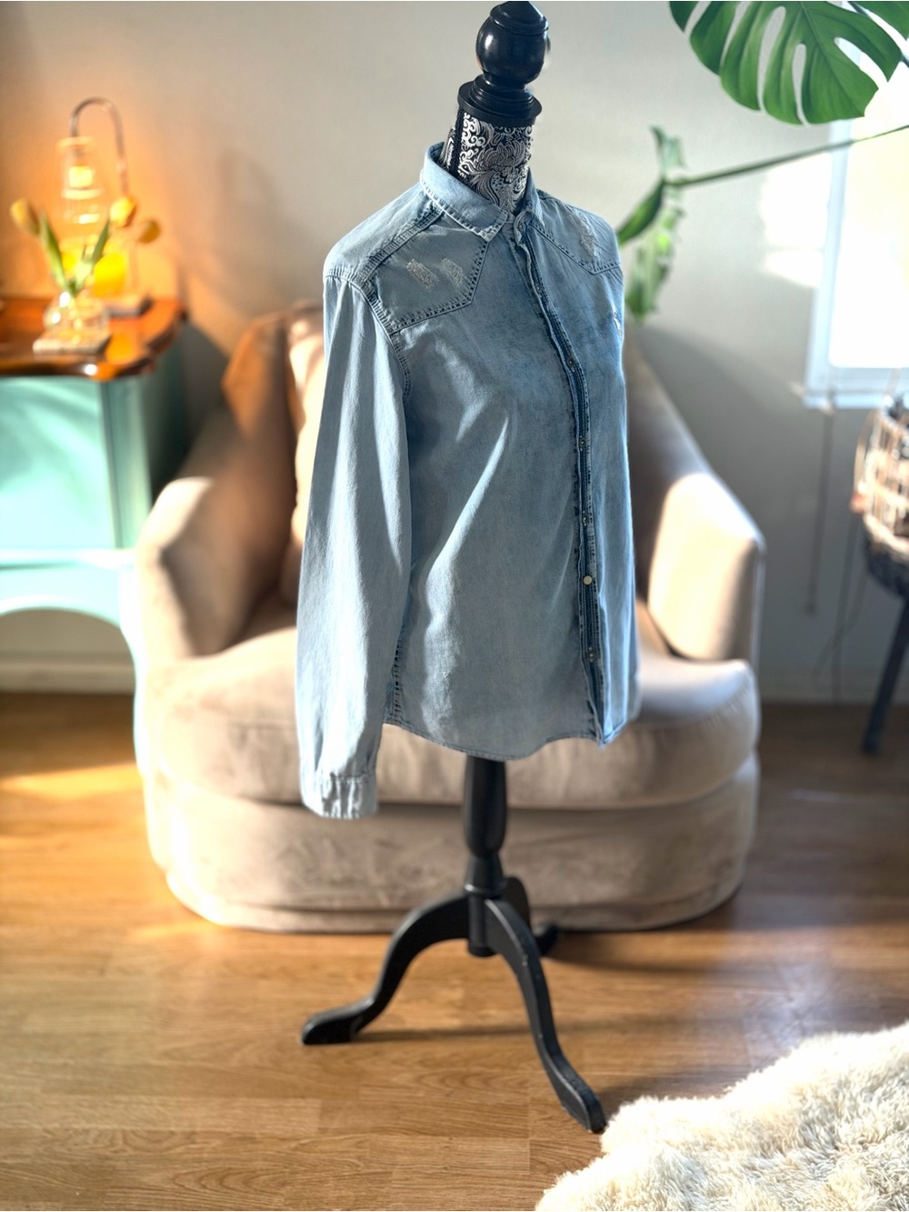 NWT Ralph Lauren Soft Chambray Denim Western Embroidered Button Down Shirt - Picture 4 of 8